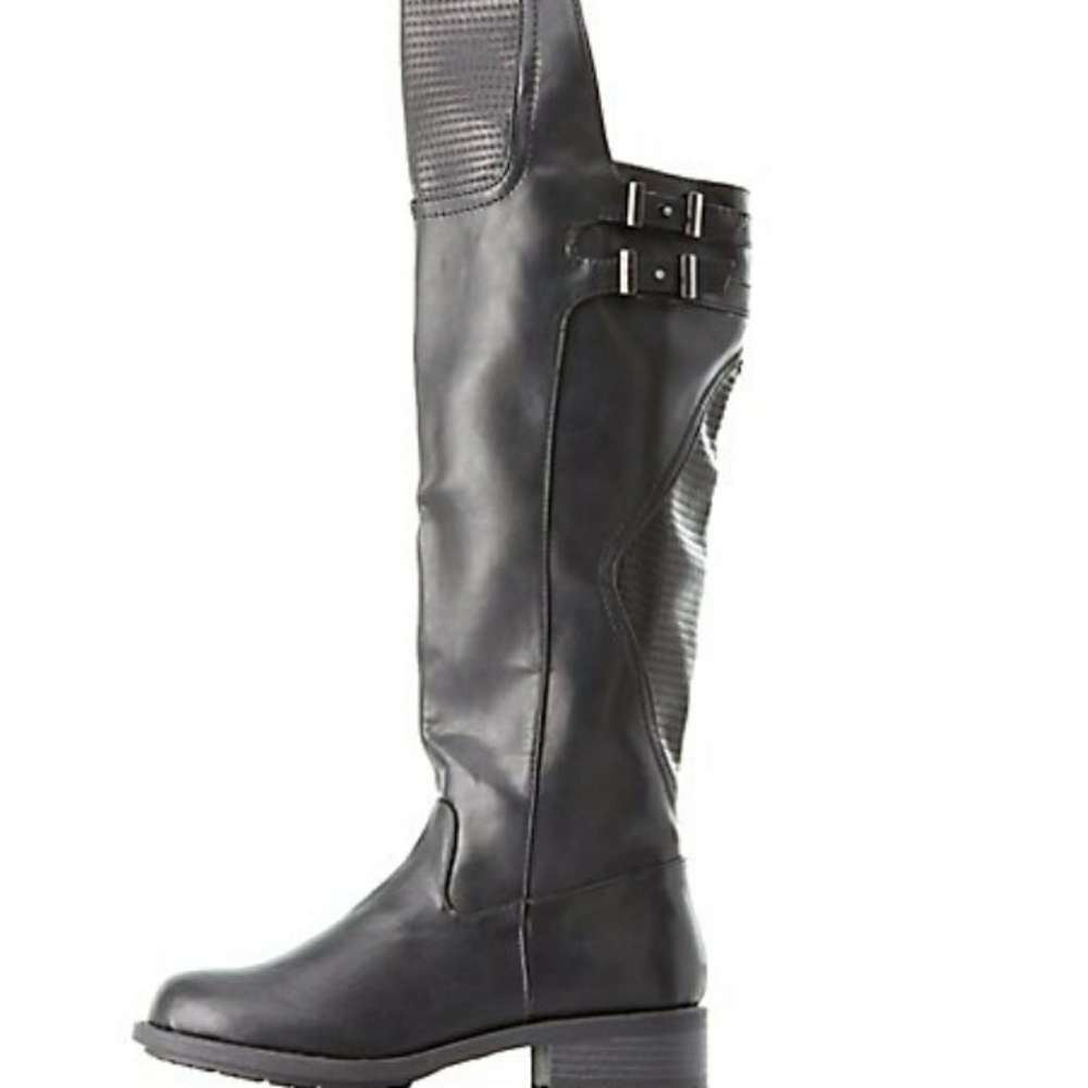 New in box riding boots